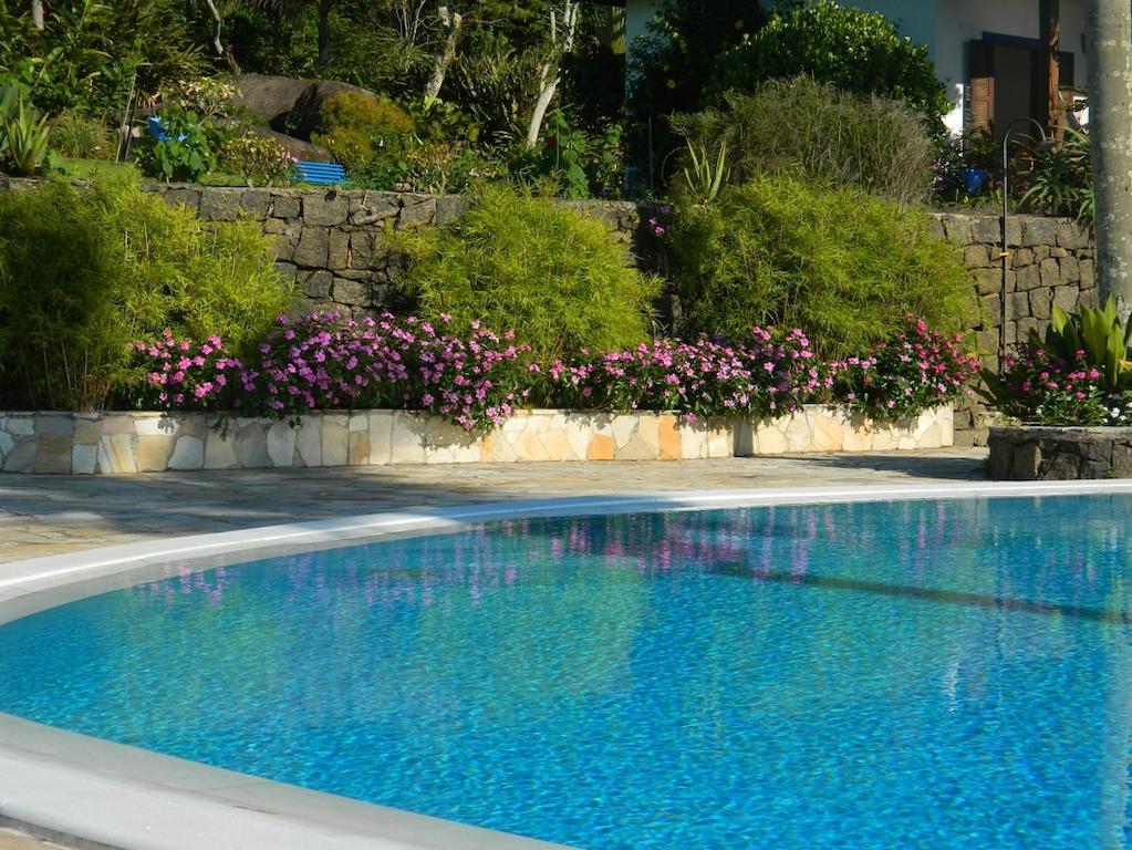 Sol-Lua Bangalo Com Uso Exclusivo Da Piscina Villa Илябела Екстериор снимка