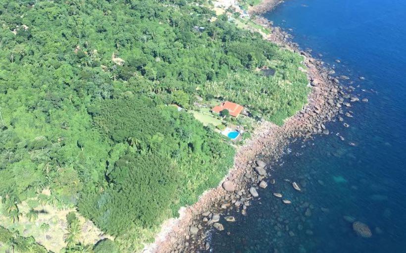 Sol-Lua Bangalo Com Uso Exclusivo Da Piscina Villa Илябела Екстериор снимка